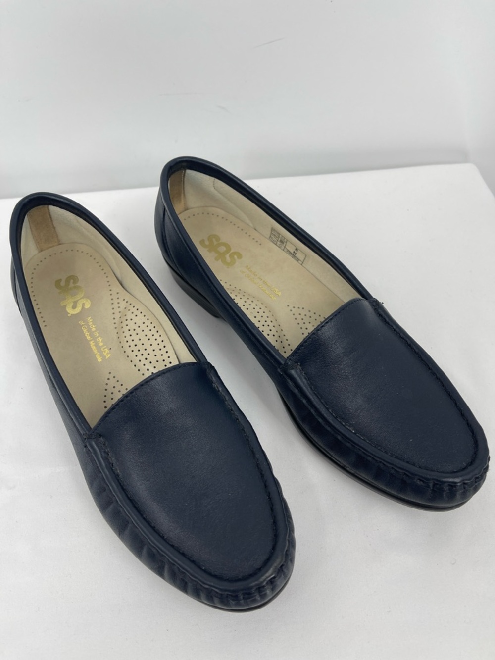SAS NAVY BLUE WOMENS SIZE 8 N Leather Slip-On Comfort Shoe LIKE NEW